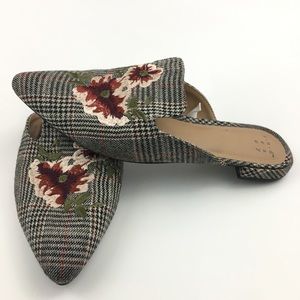 A•New•Day Women’s Mules Size 6.5 Plaid Print